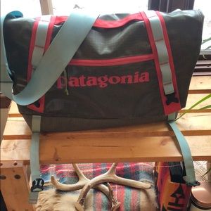 Patagonia Black Hole Mini Messenger Bag